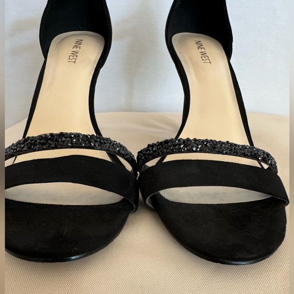 Nine West Black Amurri Sueded Rhinestone Heels 9.5 - Picture 4 of 8